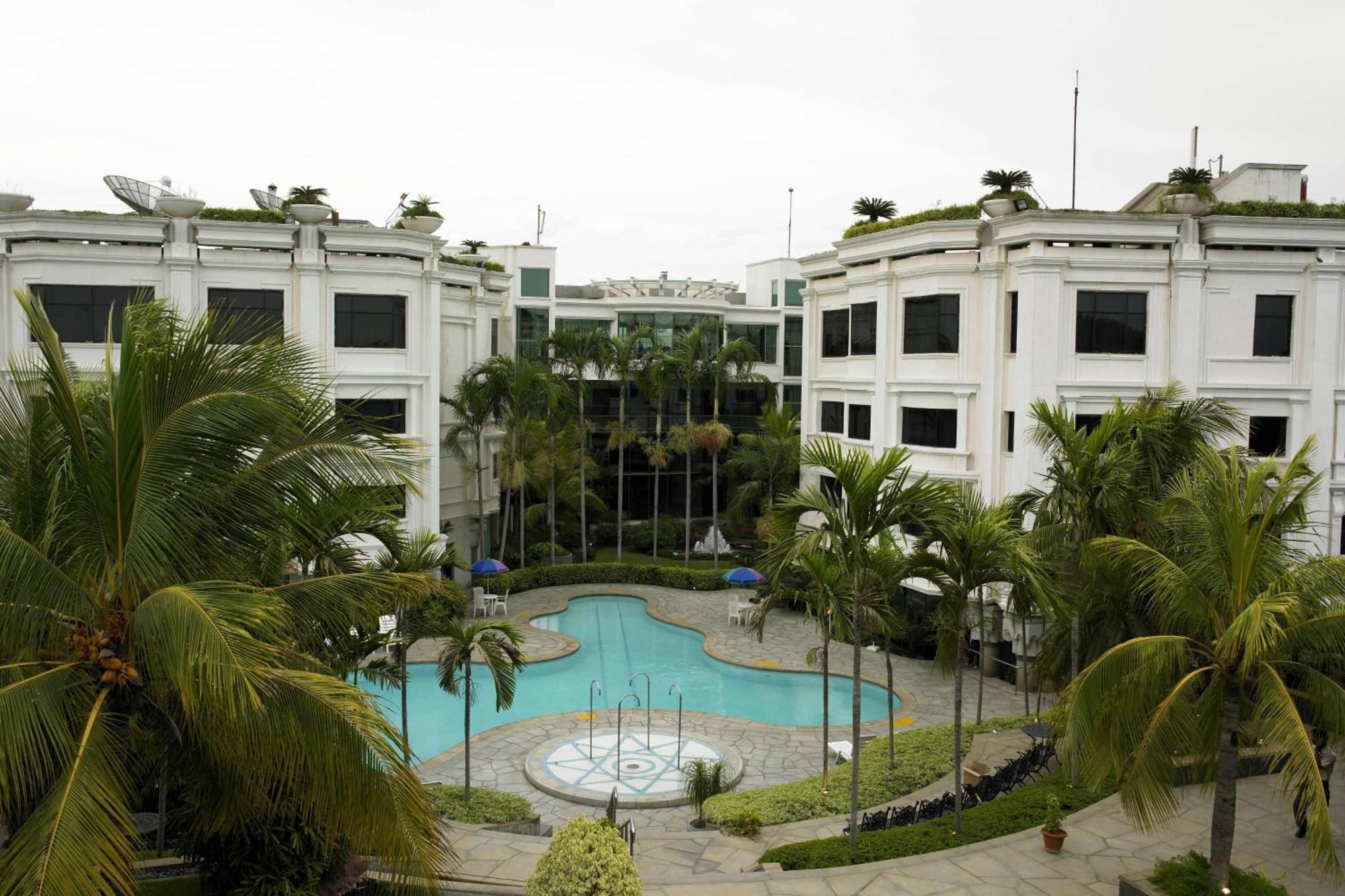 Le Royal Meridien Madrás Exterior foto