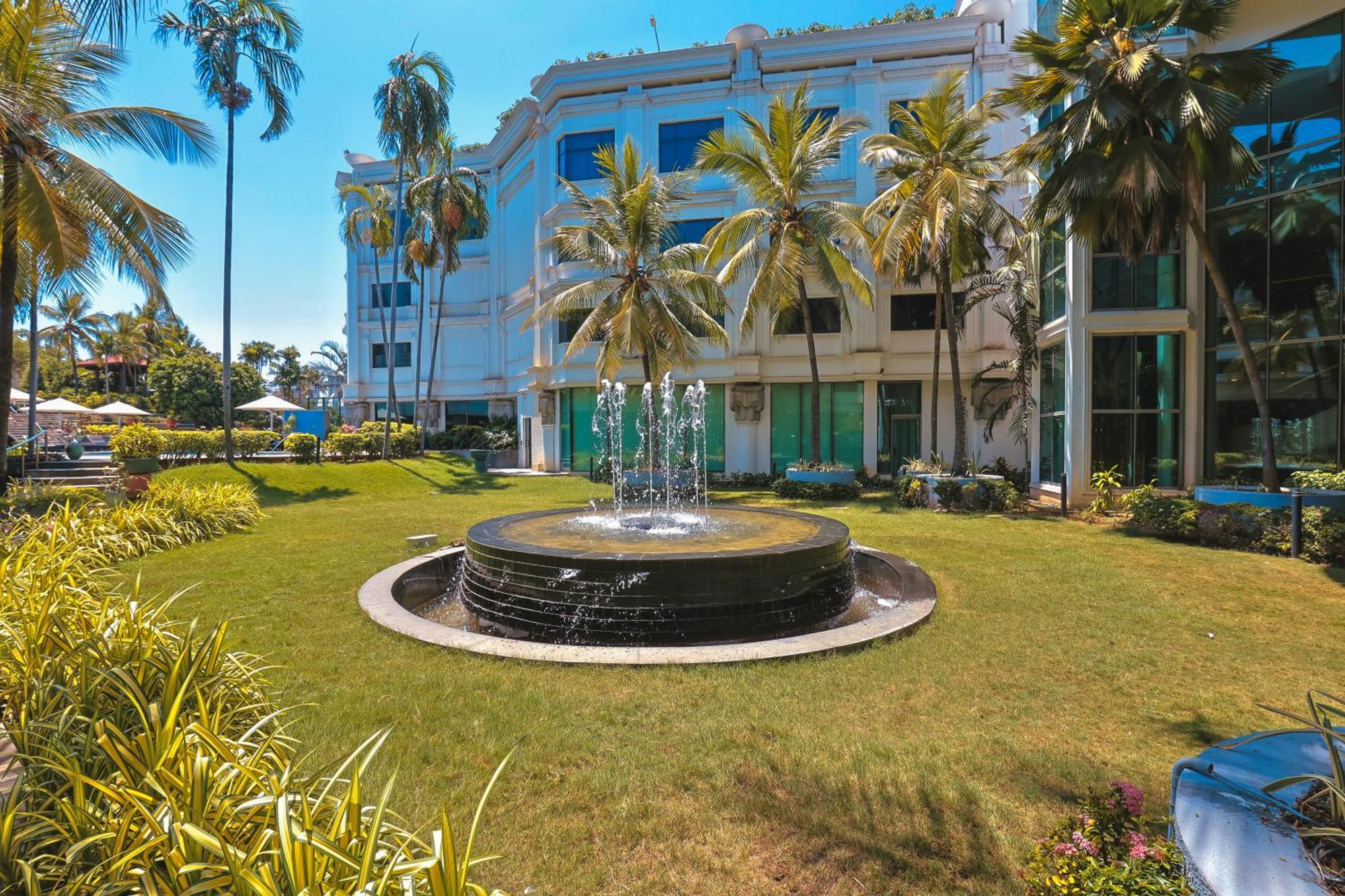 Le Royal Meridien Madrás Exterior foto
